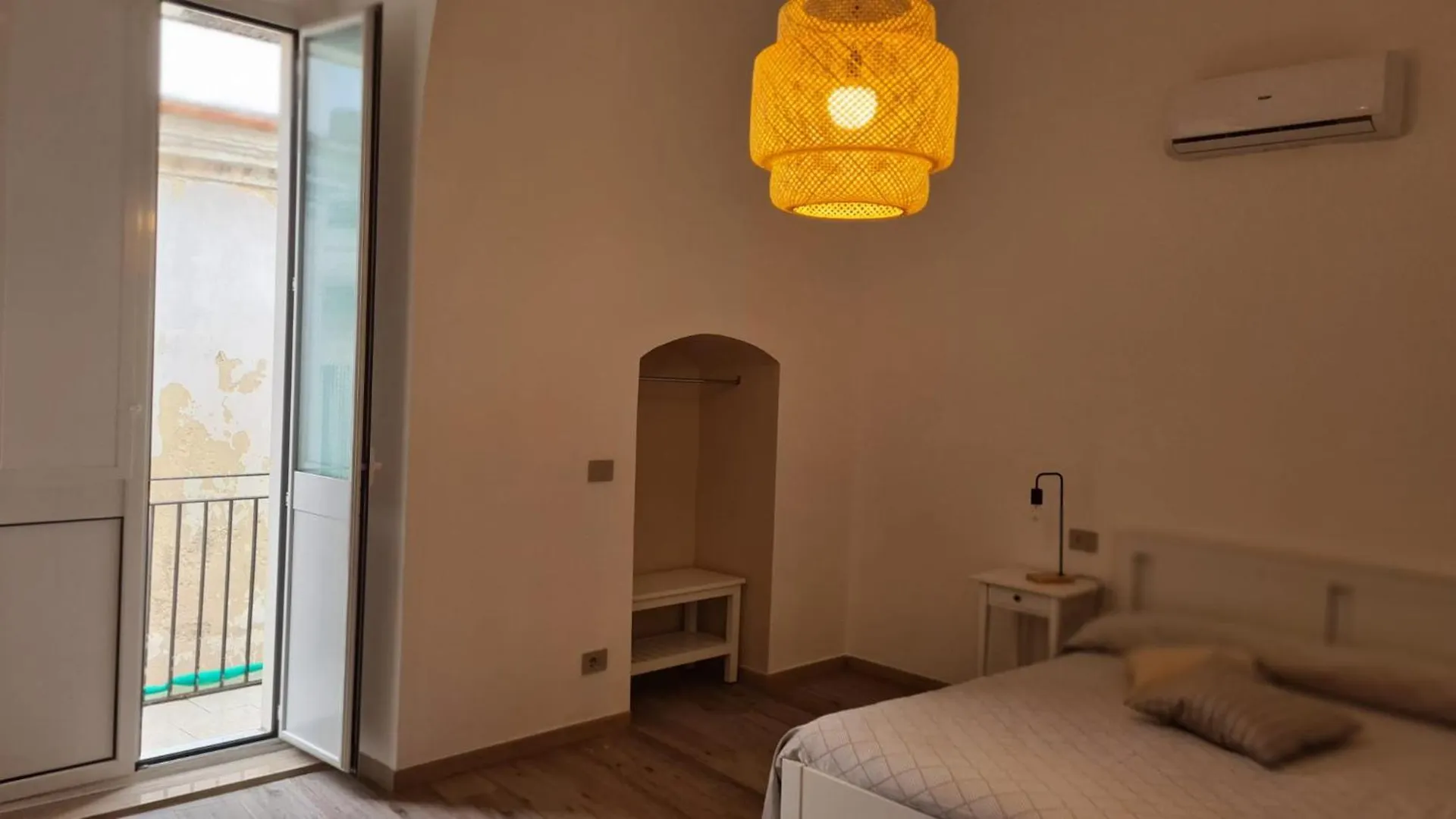 Bona Sforza Suites Bari 0*,