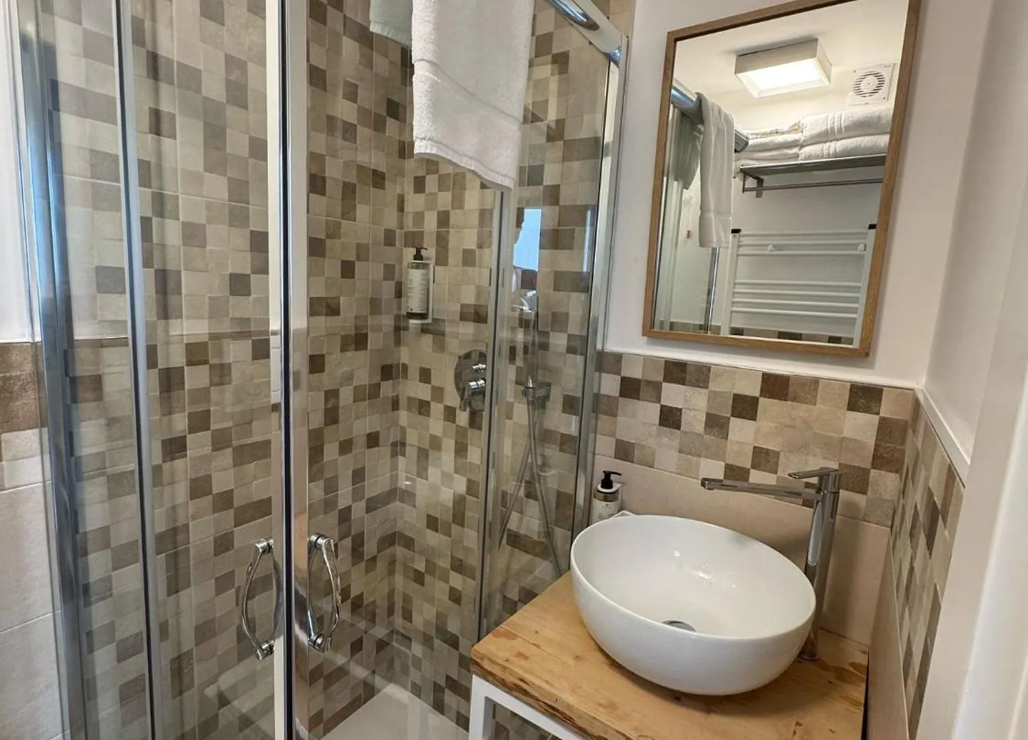 Bona Sforza Suites Bari 0*,  Italien